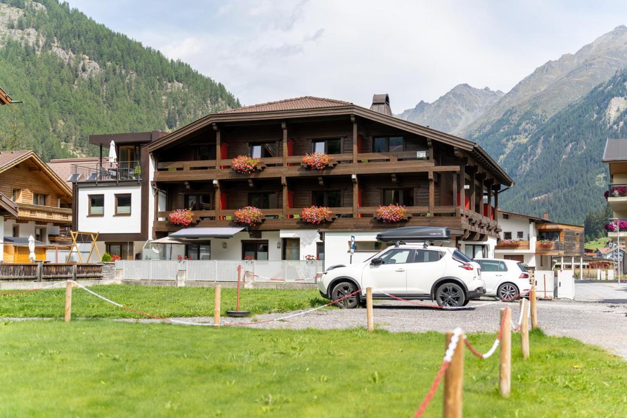 Hotel Garni Maria Theresia Sölden Exterior foto