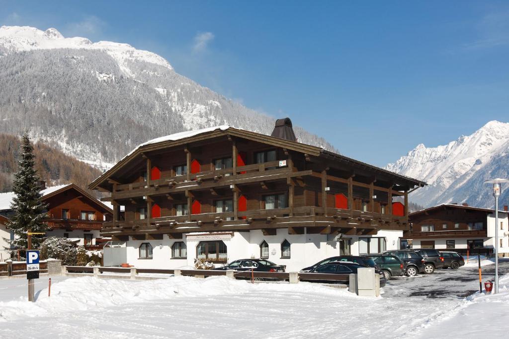 Hotel Garni Maria Theresia Sölden Exterior foto